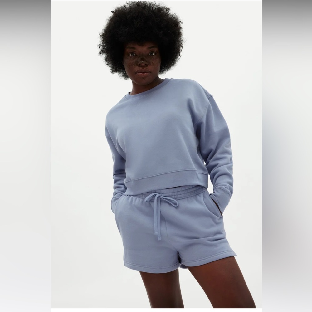 GIRLFRIEND COLLECTIVE 50/50 Cropped Sweatshirt & Shorts in Tempest